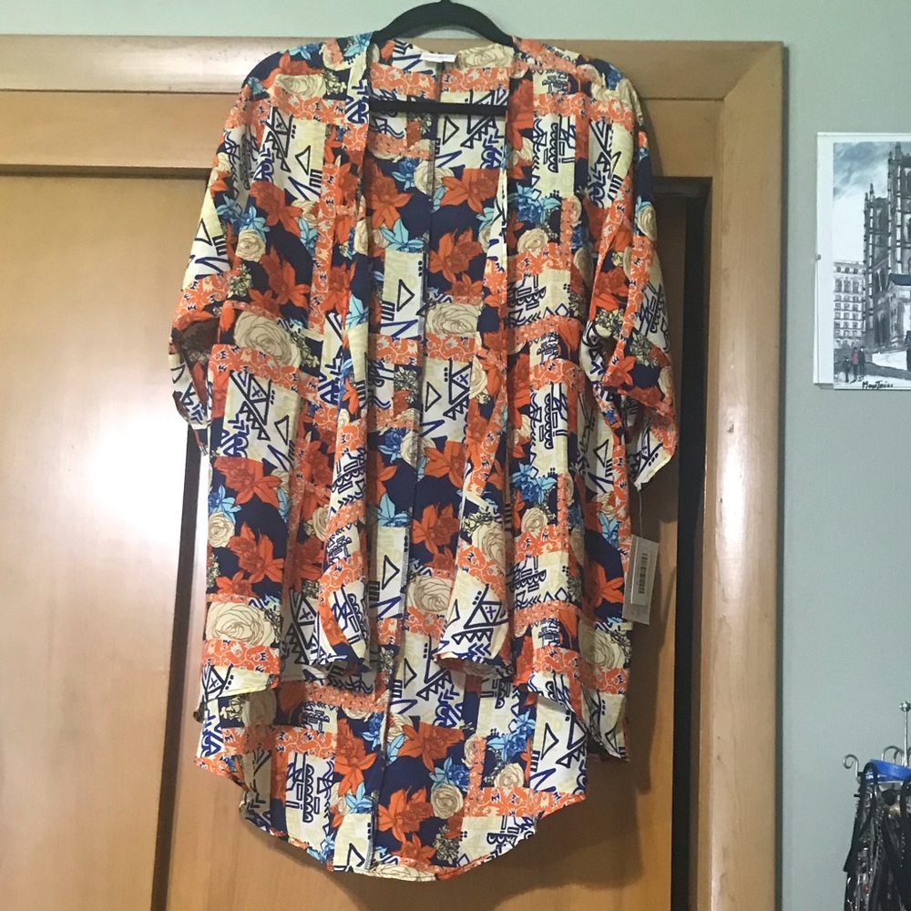 Lularoe Lindsey kimono